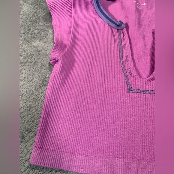 Urban outfitters out from under crop tee M/L - Picture 3 of 6